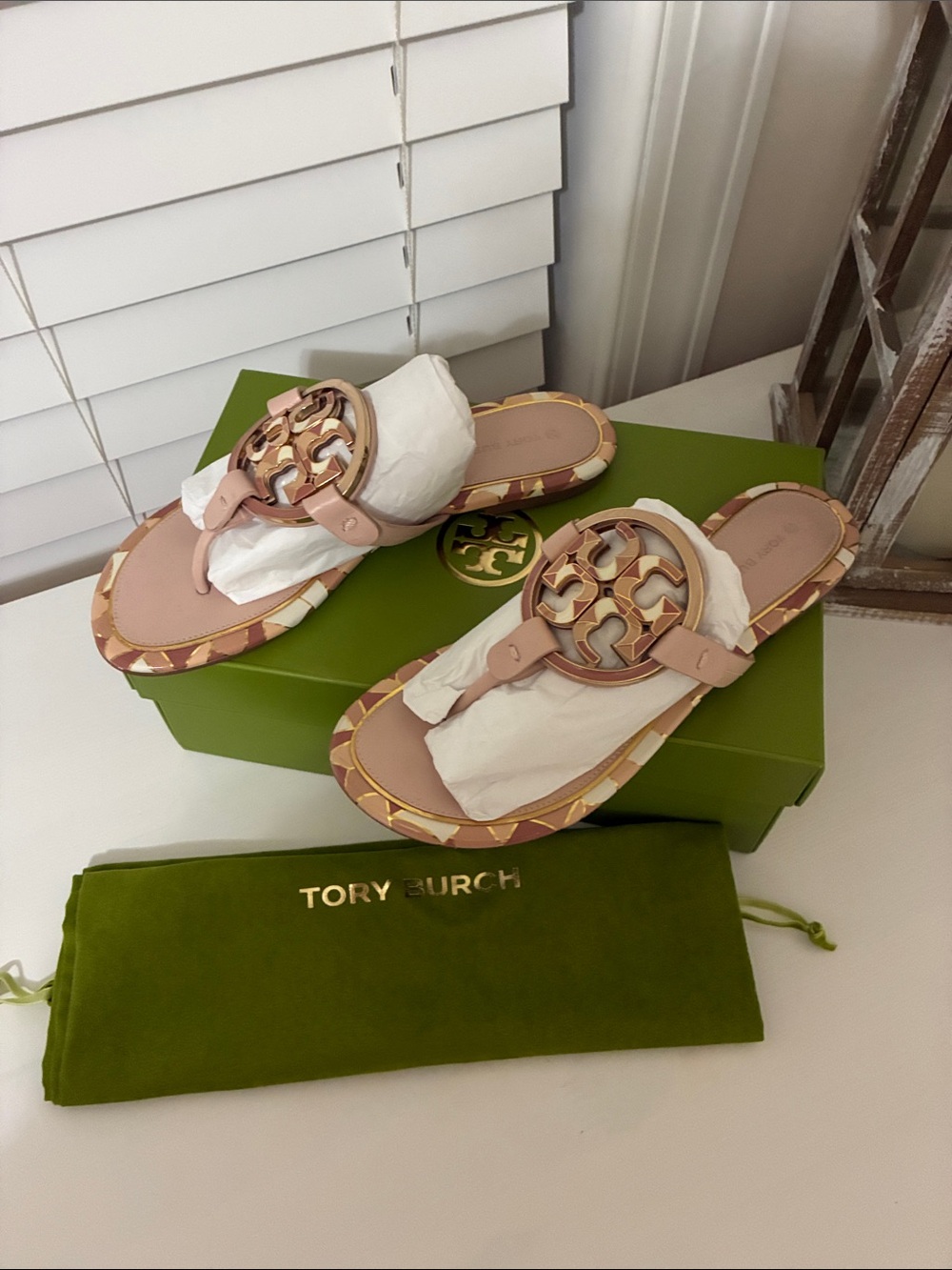 Tory Burch Blush Pink Leather Logo Thong Sandals with Patterned Trim